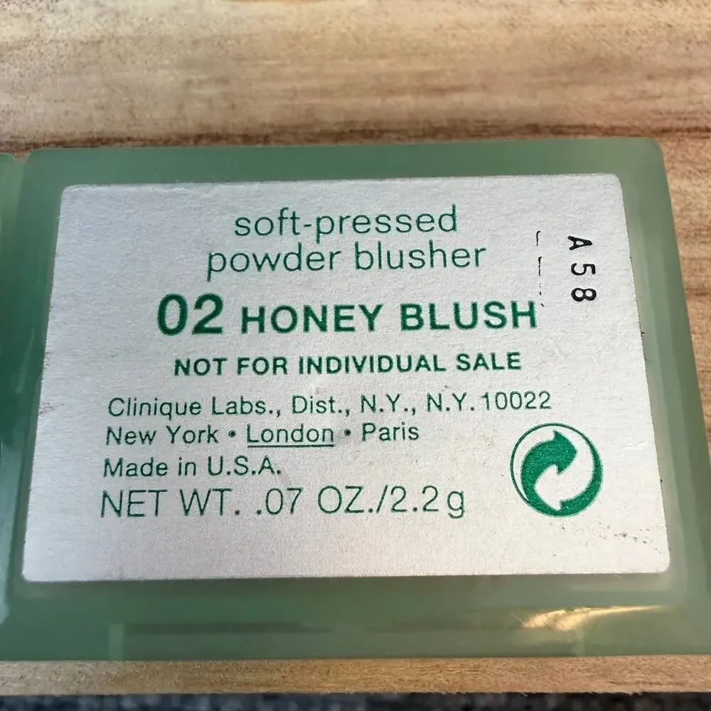 VTG Clinique Set of 2 Powder Blusher 02 Honey Blush 2.2g Discontinued TRAVEL